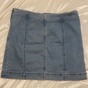 SUPER stretch form fitting mini jean skirt